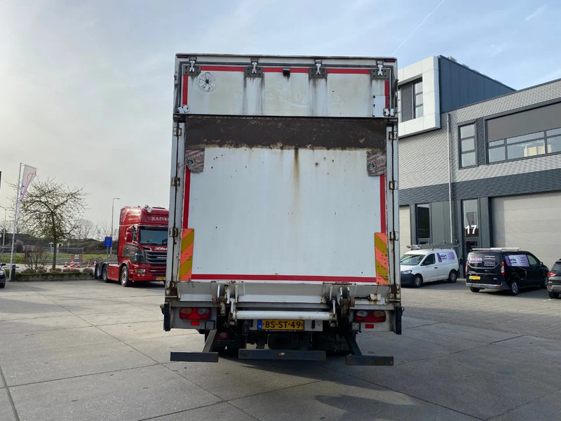 Scania P310 Frigo Closed Box / Euro 4 / Semi- Automatic - Camion fourgon: photos 5 Scania P310 Frigo Closed Box / Euro 4 / Semi- Automatic - Camion fourgon: photos 5