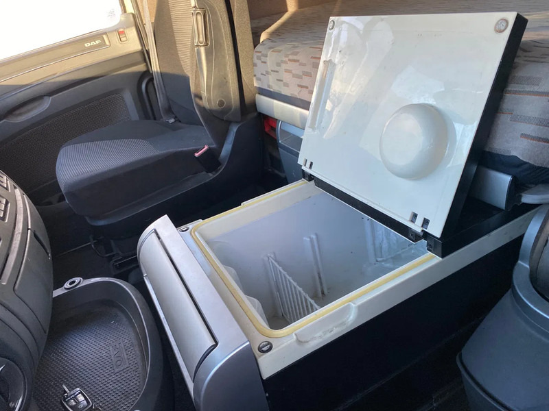 Tracteur routier DAF XF 106.440 SC / Automatic: photos 9