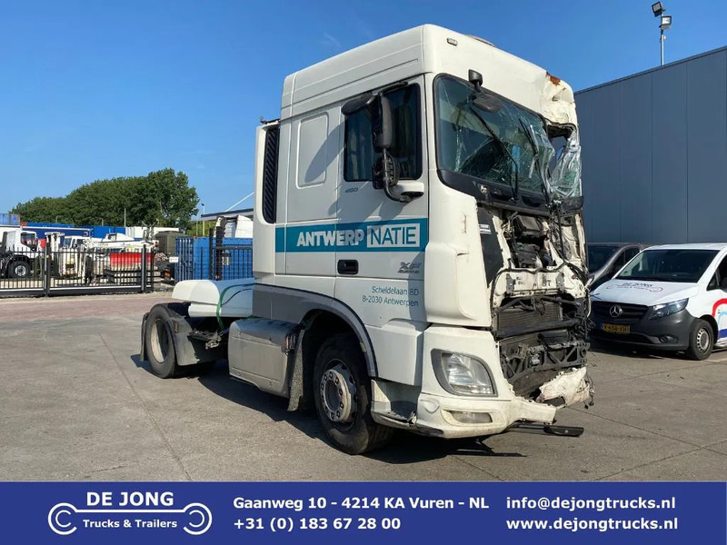 DAF XF 106.460 SC / Damaged / Stand Airco - Tracteur routier: photos 1 DAF XF 106.460 SC / Damaged / Stand Airco - Tracteur routier: photos 1