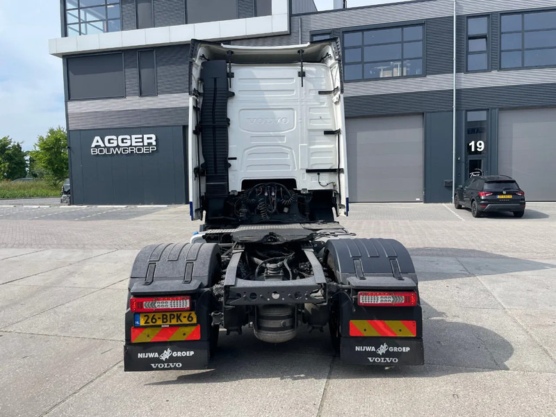 Volvo FH 13.460 Globetrotter / I-save - Tracteur routier: photos 5 Volvo FH 13.460 Globetrotter / I-save - Tracteur routier: photos 5