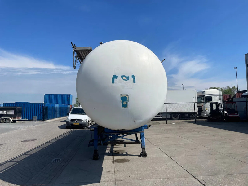Van Hool Tank / For Parts / Inox / 3 compartments / ADR / 31500 LT - Semi-remorque citerne: photos 2 Van Hool Tank / For Parts / Inox / 3 compartments / ADR / 31500 LT - Semi-remorque citerne: photos 2