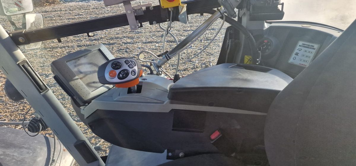 Tracteur agricole Claas Xerion 4500 Trac VC: photos 7