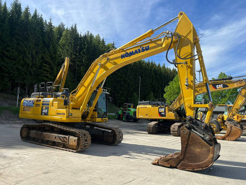 Komatsu HB365LC-3E0 - Pelle sur chenille: photos 3 Komatsu HB365LC-3E0 - Pelle sur chenille: photos 3