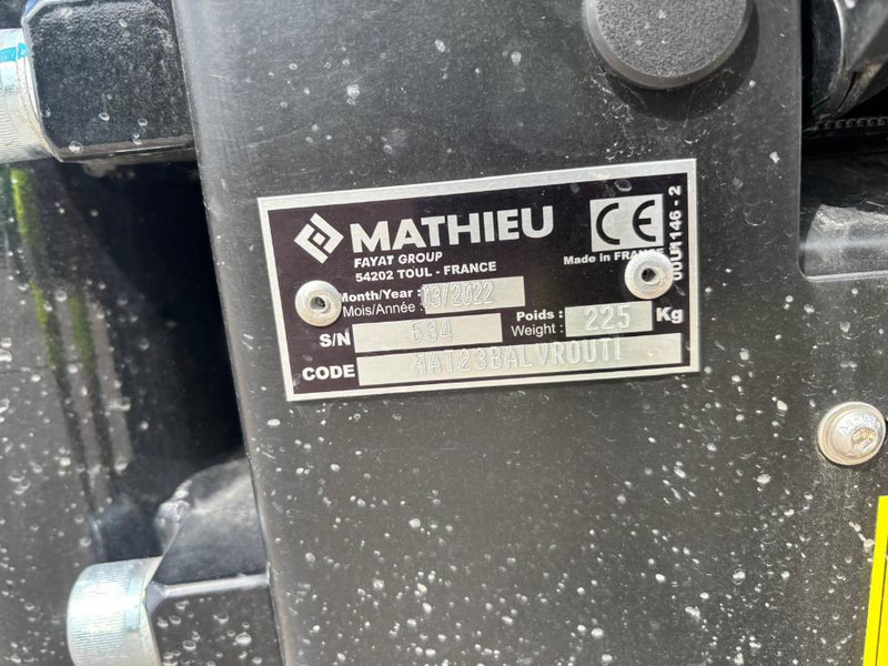 Mathieu MC-210 Azura Flex Street Sweeper - Balayeuse de voirie: photos 5 Mathieu MC-210 Azura Flex Street Sweeper - Balayeuse de voirie: photos 5