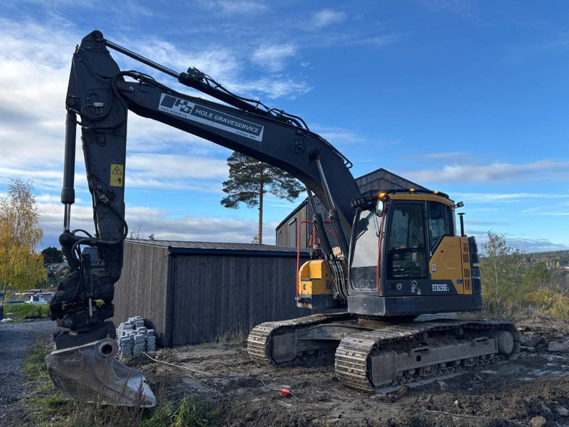 Volvo ECR 235 EL - Pelle sur chenille: photos 1 Volvo ECR 235 EL - Pelle sur chenille: photos 1