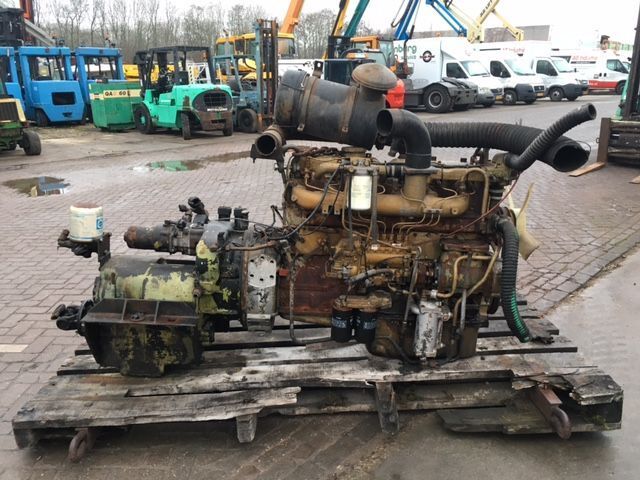 DAF 825 - Moteur: photos 1 DAF 825 - Moteur: photos 1