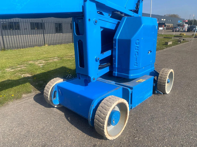 Genie Z-34/22N - Nacelle articulée: photos 5 Genie Z-34/22N - Nacelle articulée: photos 5