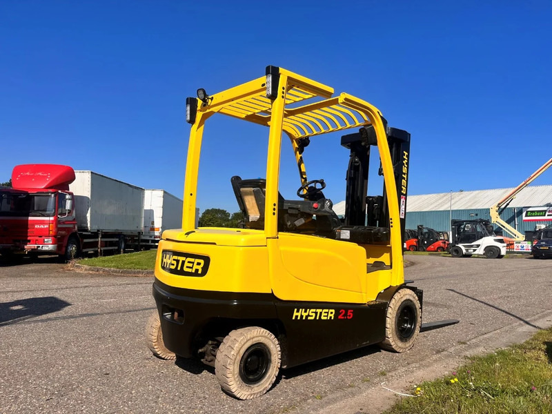 Hyster J2.5XN - Chariot élévateur électrique: photos 5 Hyster J2.5XN - Chariot élévateur électrique: photos 5
