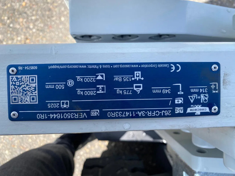 Chariot élévateur diesel Linde H35D-01 Cascade rotating fork clamp: photos 13 Chariot élévateur diesel Linde H35D-01 Cascade rotating fork clamp: photos 13