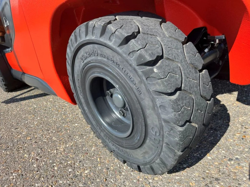 Chariot élévateur diesel Linde H35D-01: photos 12 Chariot élévateur diesel Linde H35D-01: photos 12