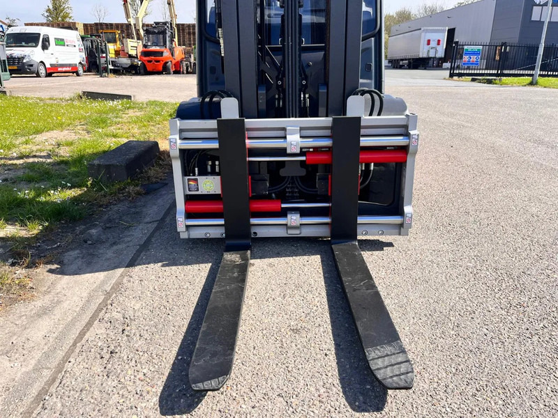 Chariot élévateur à gaz Linde H35T-01: photos 8