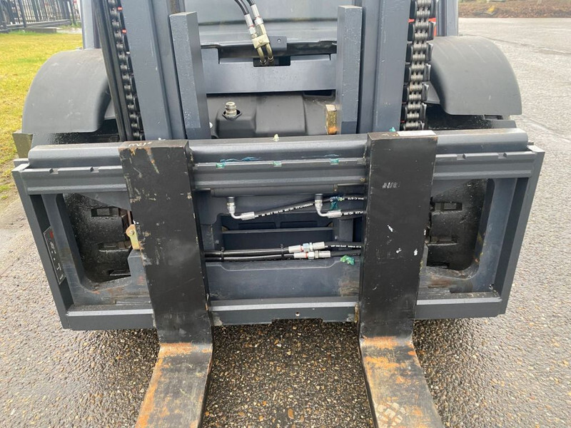 Chariot élévateur diesel Linde H50D: photos 10 Chariot élévateur diesel Linde H50D: photos 10