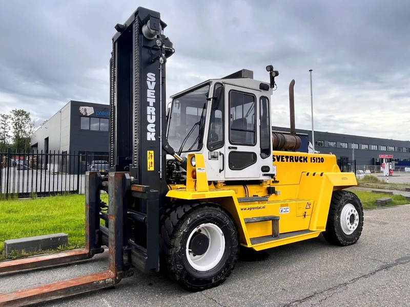 Svetruck 15 120 - Chariot élévateur diesel: photos 4 Svetruck 15 120 - Chariot élévateur diesel: photos 4