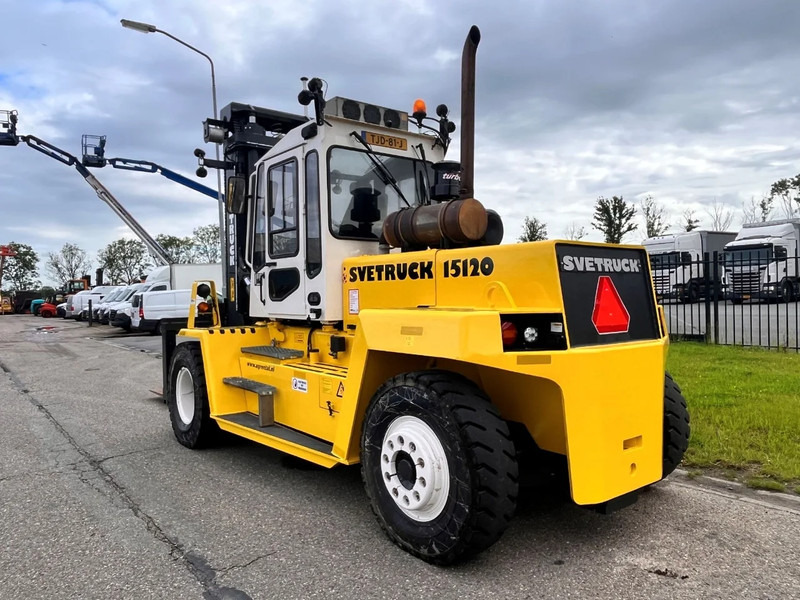 Svetruck 15 120 - Chariot élévateur diesel: photos 5 Svetruck 15 120 - Chariot élévateur diesel: photos 5