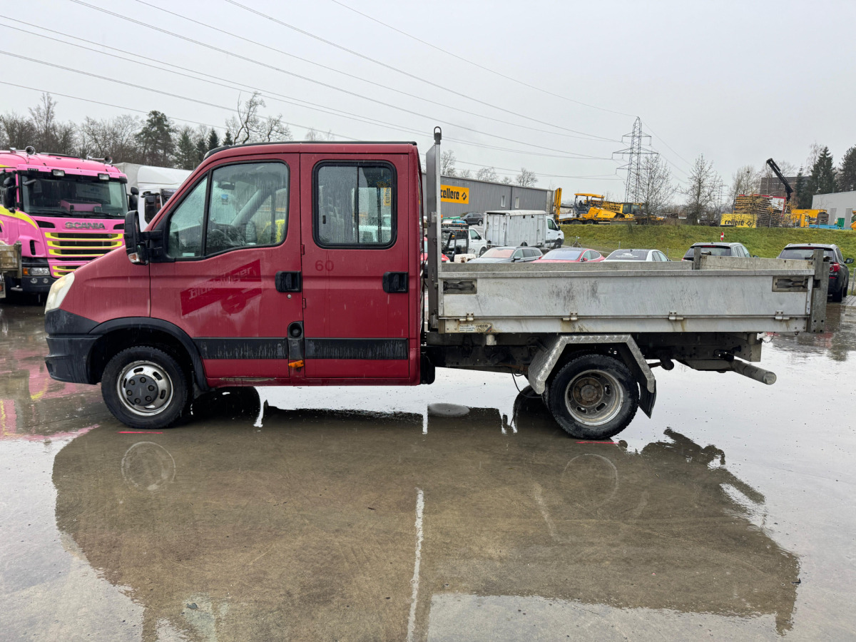 Utilitaire benne, Utilitaire double cabine IVECO 35C15 Daily 4x2: photos 8