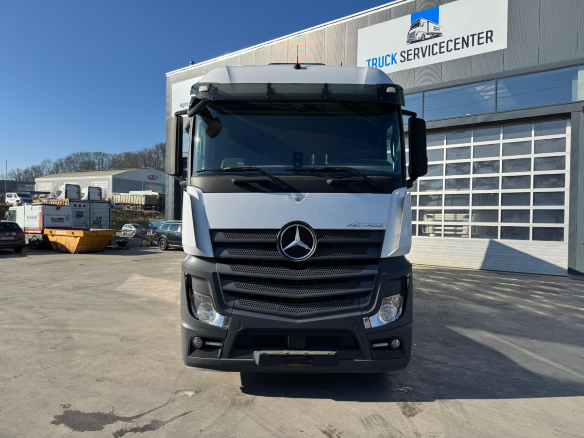 MERCEDES Actros 2545 6x2 - Camion à rideaux coulissants: photos 2 MERCEDES Actros 2545 6x2 - Camion à rideaux coulissants: photos 2