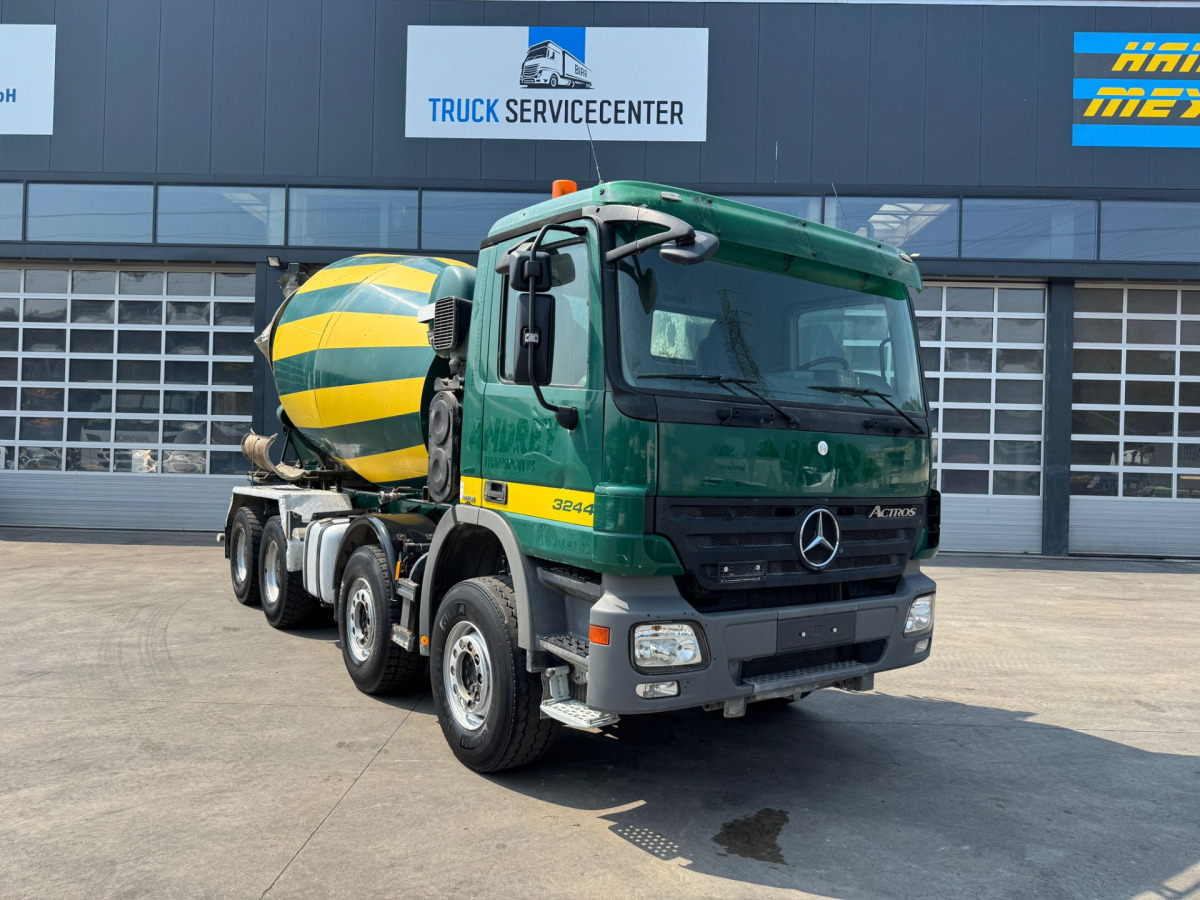 MERCEDES Actros 3244 8x4 Liebherr 9m3 - Camion malaxeur: photos 3 MERCEDES Actros 3244 8x4 Liebherr 9m3 - Camion malaxeur: photos 3