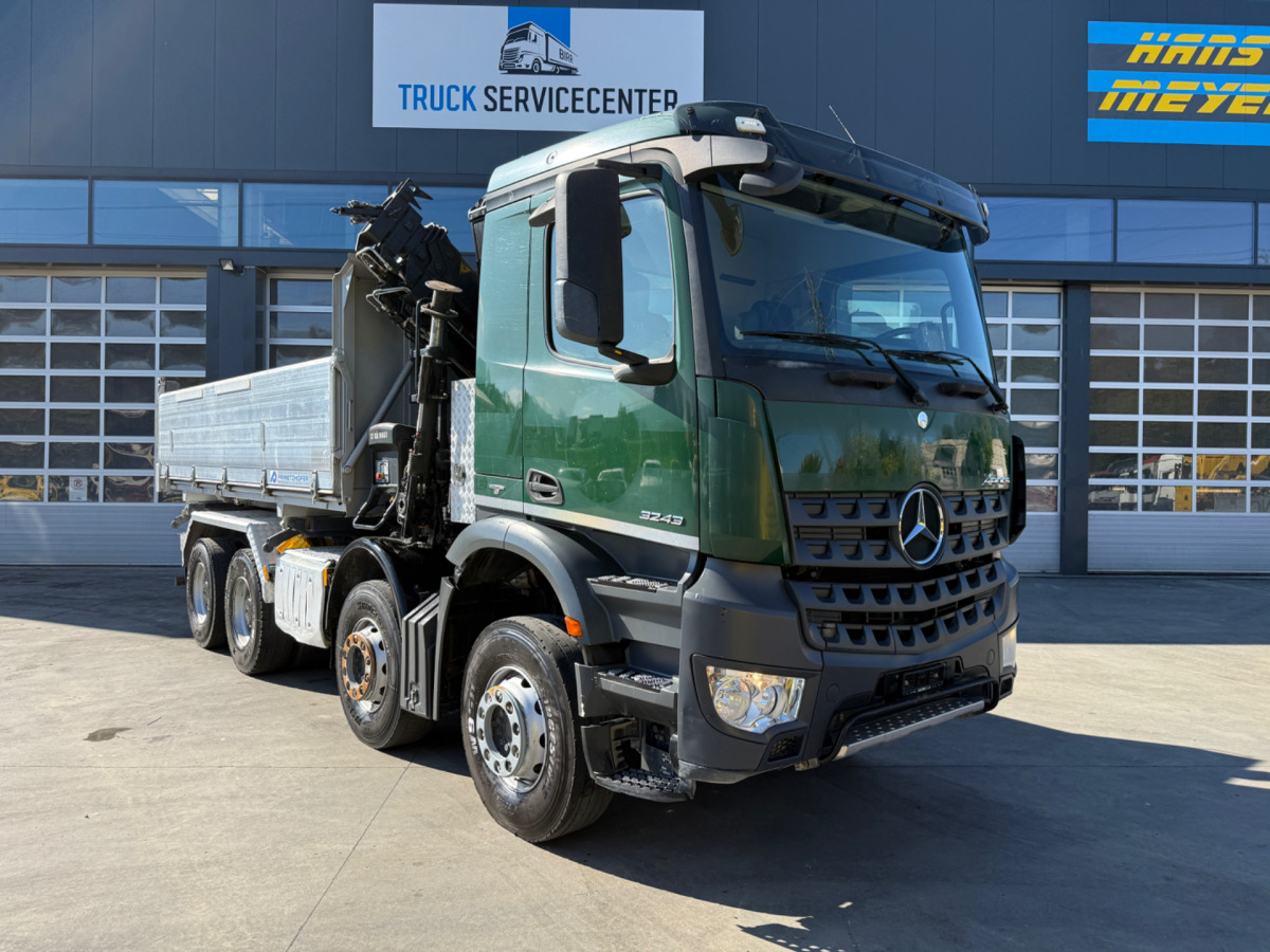 MERCEDES Arocs 3242 8x4 Hiab 166-4 - Camion benne, Camion grue: photos 5 MERCEDES Arocs 3242 8x4 Hiab 166-4 - Camion benne, Camion grue: photos 5