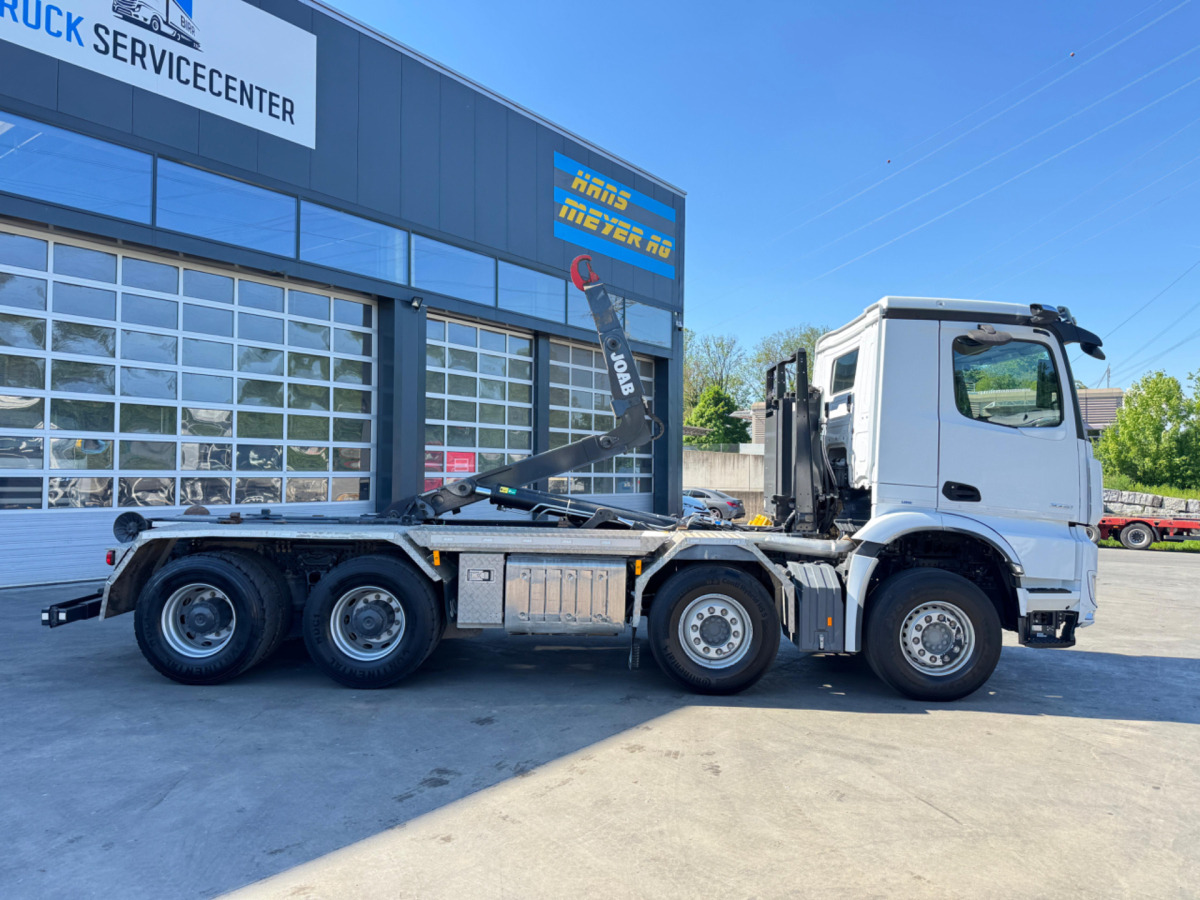 MERCEDES Arocs 3251 8x4 - Camion ampliroll: photos 4 MERCEDES Arocs 3251 8x4 - Camion ampliroll: photos 4
