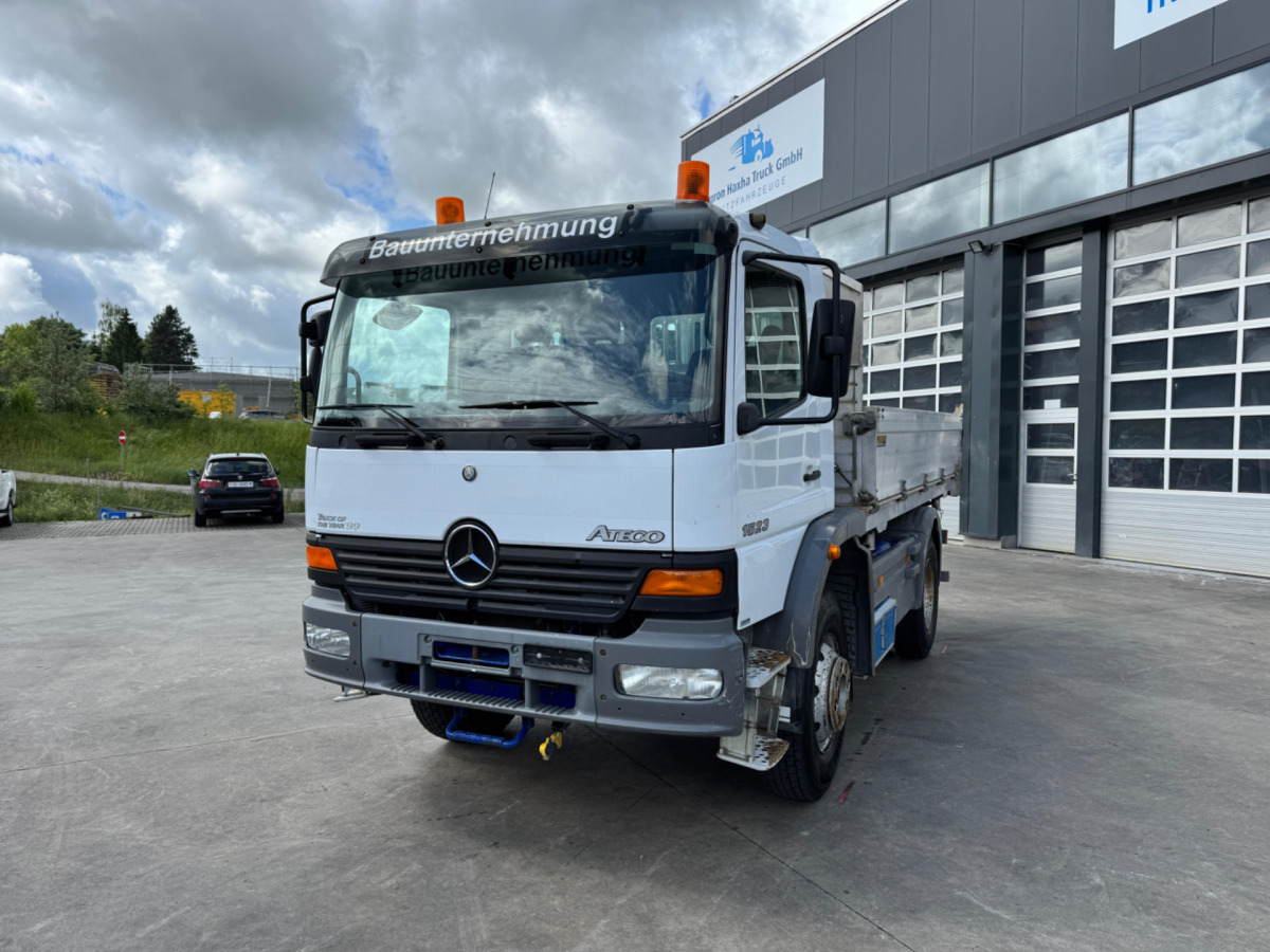 MERCEDES Atego 1523 4x4 3S Kipper - Camion benne: photos 2 MERCEDES Atego 1523 4x4 3S Kipper - Camion benne: photos 2