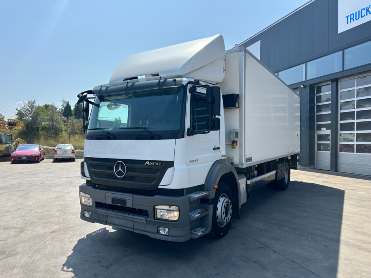 MERCEDES Axor 1833 4x2 Carrier Supra 850 Tiefkühler - Camion frigorifique: photos 1 MERCEDES Axor 1833 4x2 Carrier Supra 850 Tiefkühler - Camion frigorifique: photos 1