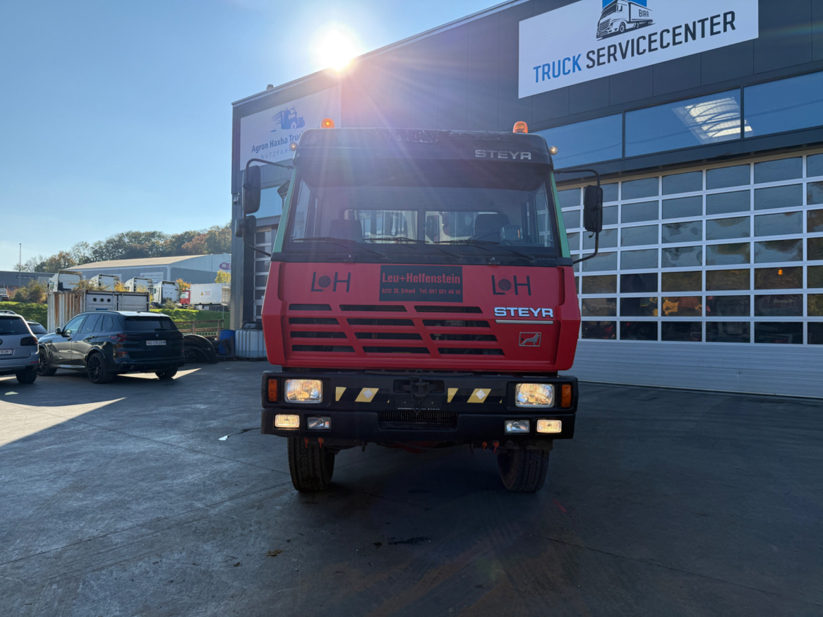 STEYR 19S360 4x4 HMF2230-7 - Camion grue: photos 4 STEYR 19S360 4x4 HMF2230-7 - Camion grue: photos 4