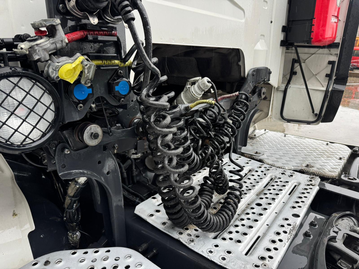 Tracteur routier SCANIA R450 4x2 Tanks 1000L No EGR: photos 10