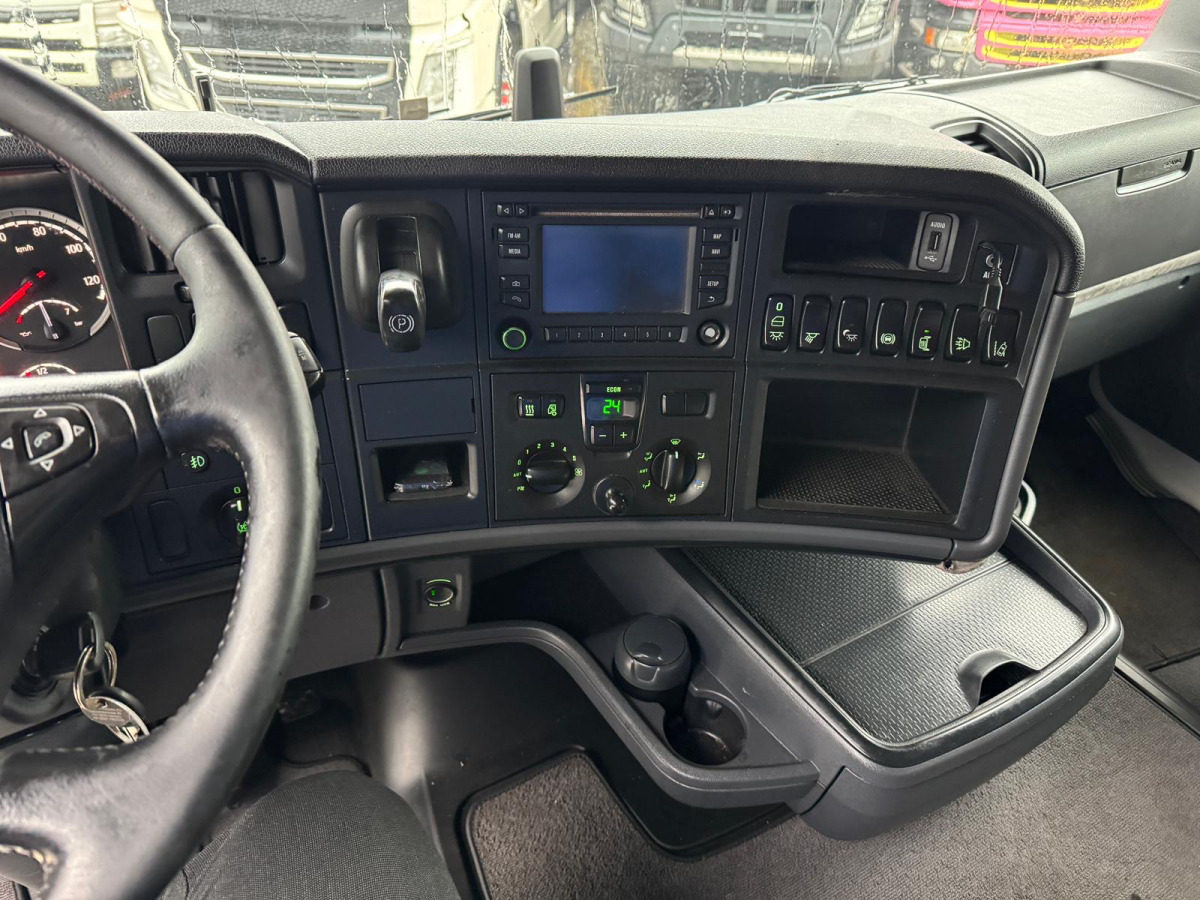 Tracteur routier SCANIA R450 4x2 Tanks 1000L No EGR: photos 16