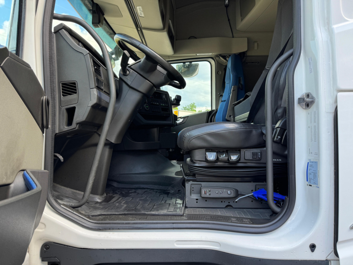Tracteur routier VOLVO FH-460 4x2 C5273: photos 11