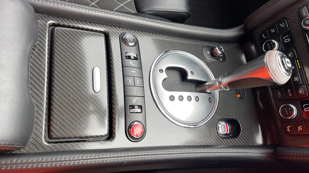 Voiture BENTLEY CONTINENTAL GT 6.0 W12 SUPERSPORTS: photos 11