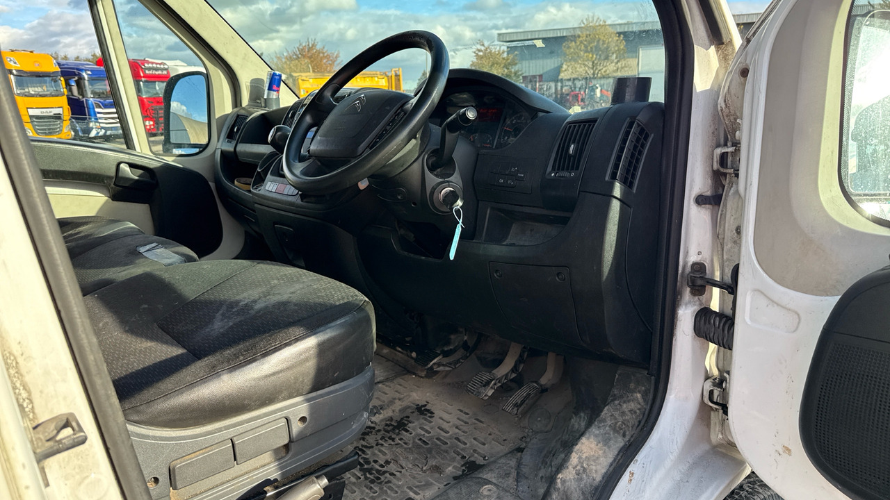 CITROEN RELAY 2.2 HDi 130ps - Fourgon utilitaire: photos 5 CITROEN RELAY 2.2 HDi 130ps - Fourgon utilitaire: photos 5