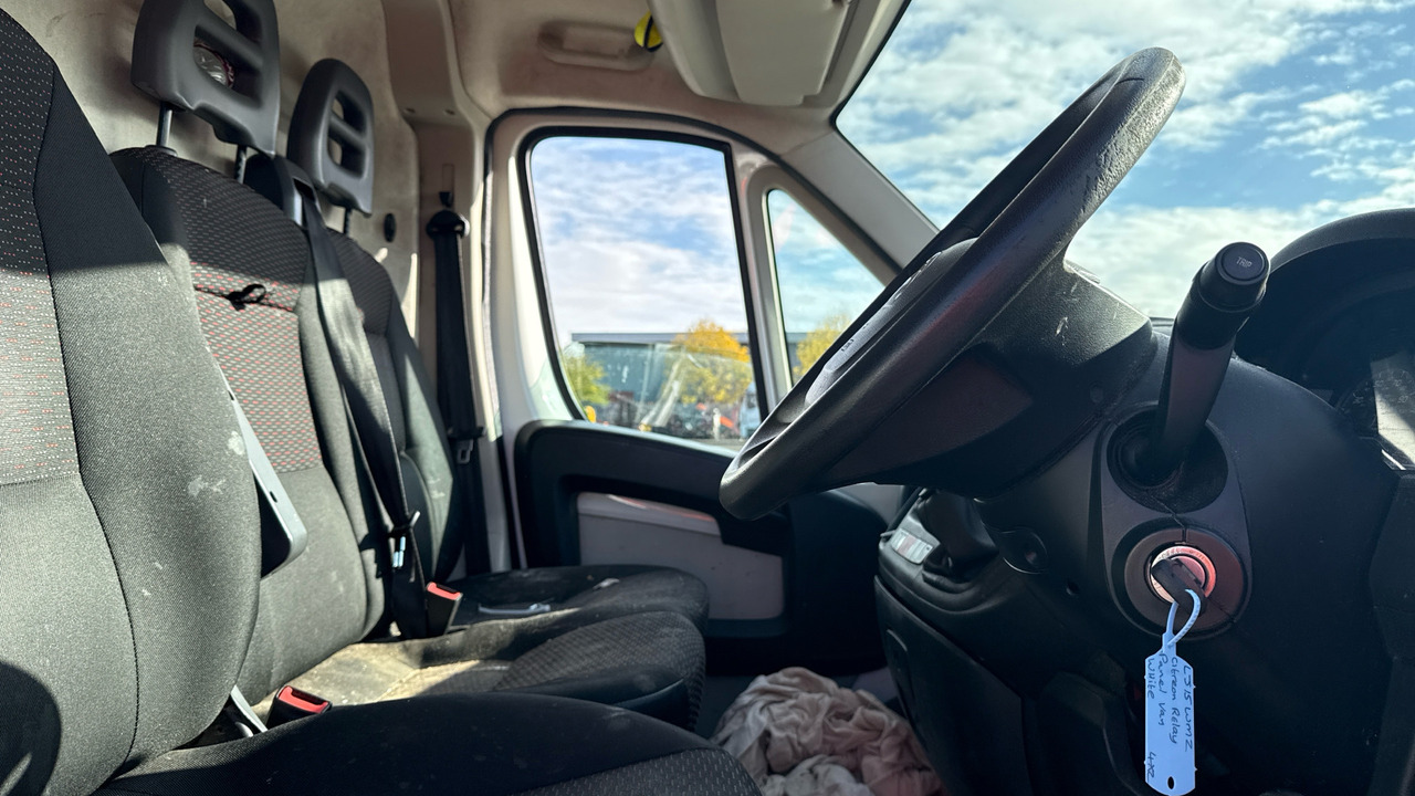 CITROEN RELAY 35 2.2 HDi 130ps - Fourgon utilitaire: photos 5 CITROEN RELAY 35 2.2 HDi 130ps - Fourgon utilitaire: photos 5