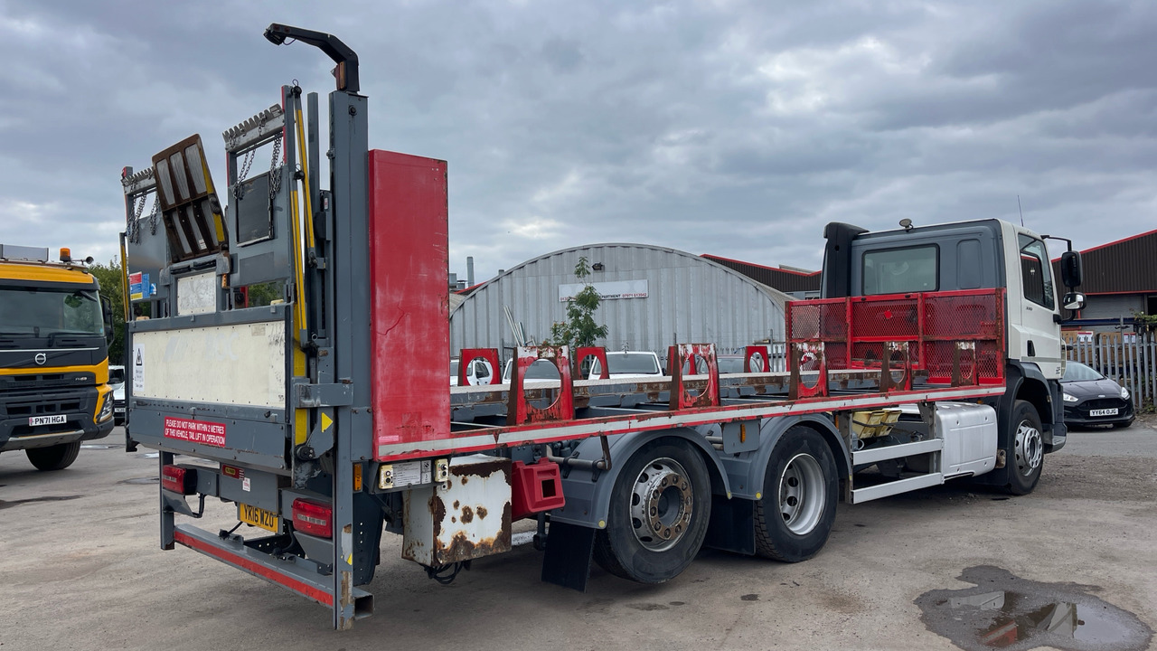 DAF CF 330 - Camion plateau: photos 4 DAF CF 330 - Camion plateau: photos 4