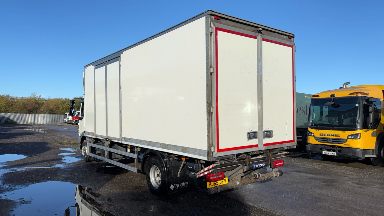 DAF LF 180 - Camion fourgon: photos 3 DAF LF 180 - Camion fourgon: photos 3