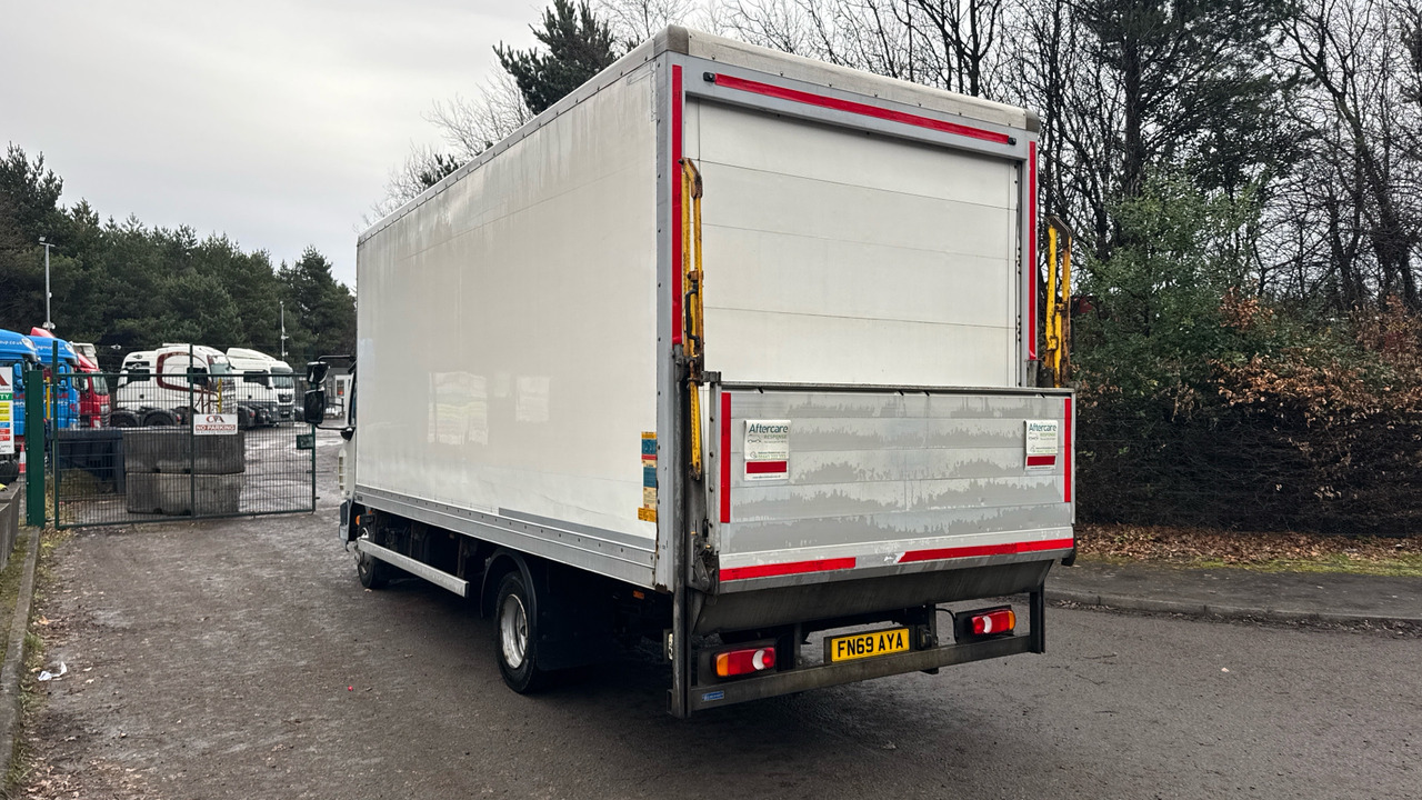 DAF LF 180 - Camion fourgon: photos 3 DAF LF 180 - Camion fourgon: photos 3