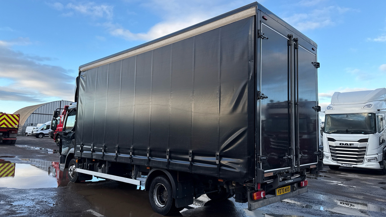 DAF LF 180 - Camion à rideaux coulissants: photos 3 DAF LF 180 - Camion à rideaux coulissants: photos 3