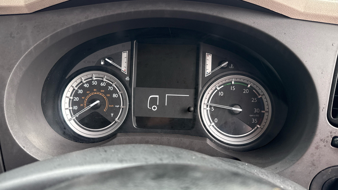 DAF LF 220 - Camion fourgon: photos 5 DAF LF 220 - Camion fourgon: photos 5