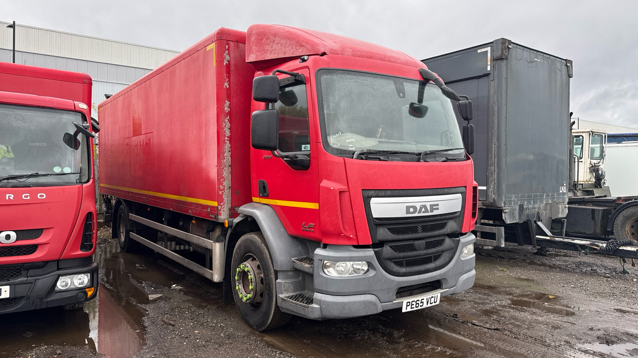 DAF LF 220 - Camion fourgon: photos 1 DAF LF 220 - Camion fourgon: photos 1