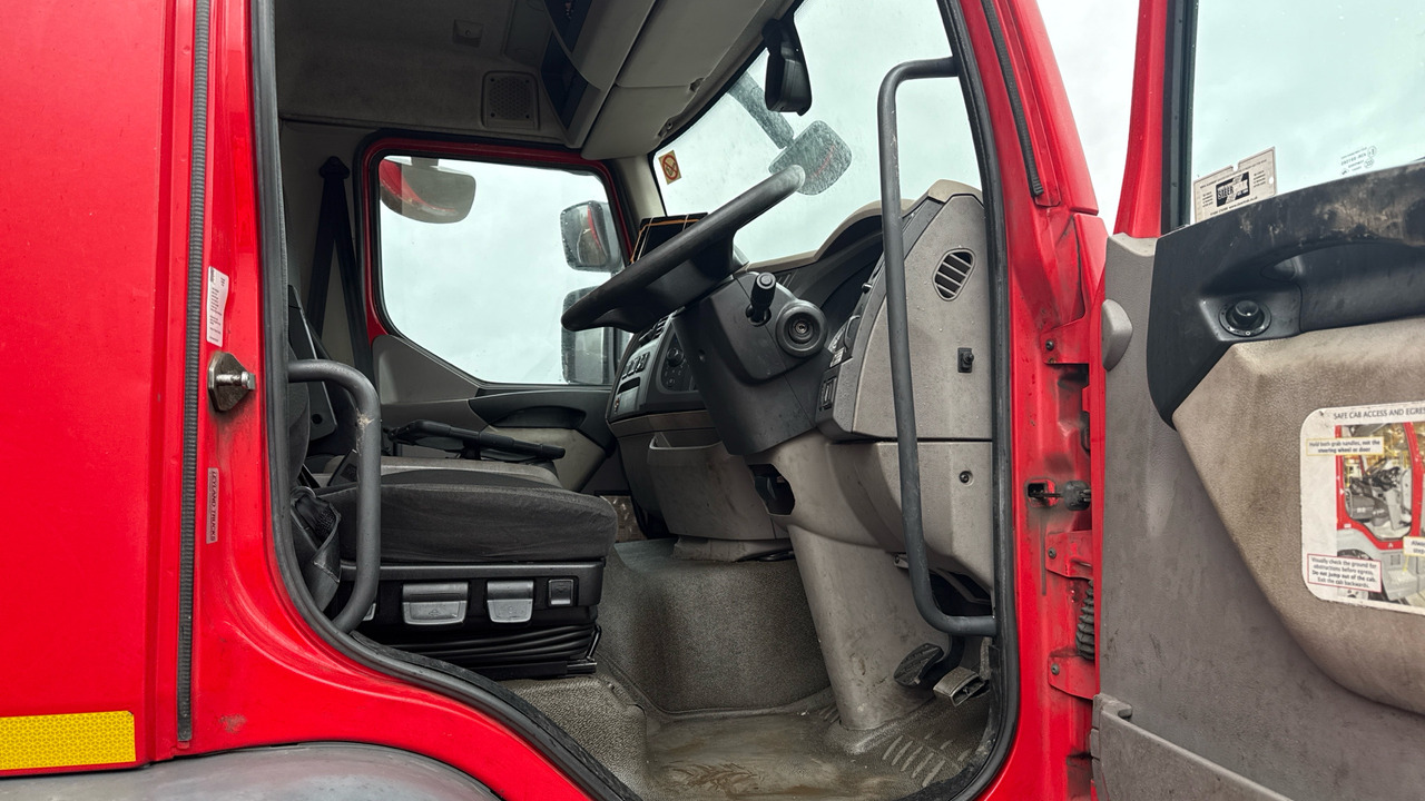 DAF LF 220 - Camion fourgon: photos 4 DAF LF 220 - Camion fourgon: photos 4