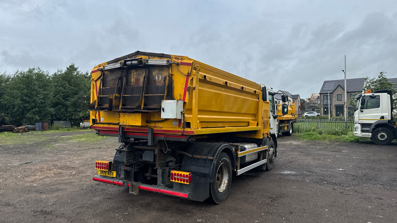 DAF LF 280 - Travaux routiers: photos 4 DAF LF 280 - Travaux routiers: photos 4