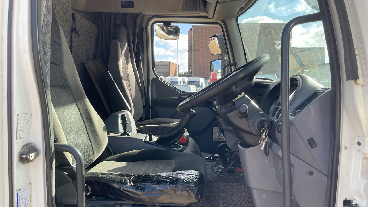 DAF LF 55.220 - Camion plateau: photos 5 DAF LF 55.220 - Camion plateau: photos 5