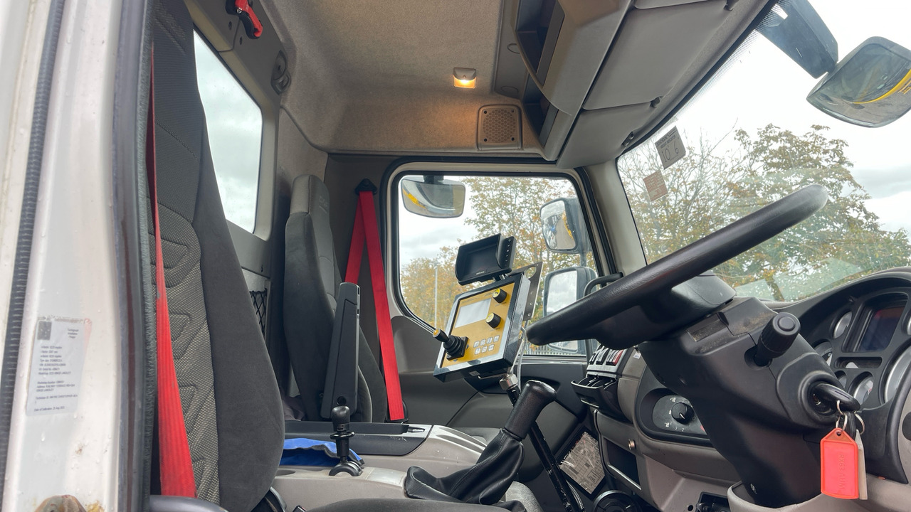 DAF LF 55.220 - Engin de déneigement: photos 5 DAF LF 55.220 - Engin de déneigement: photos 5