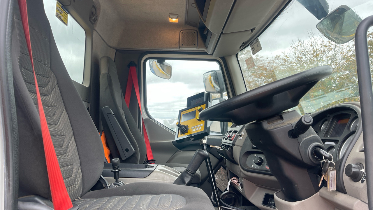 DAF LF 55.220 - Engin de déneigement: photos 5 DAF LF 55.220 - Engin de déneigement: photos 5