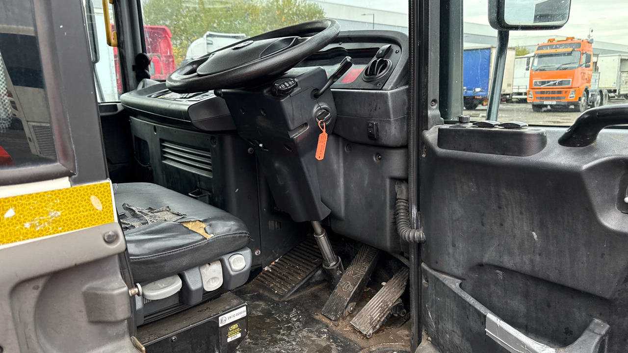 DENNIS ELITE 6 - Benne à ordures ménagères: photos 5 DENNIS ELITE 6 - Benne à ordures ménagères: photos 5