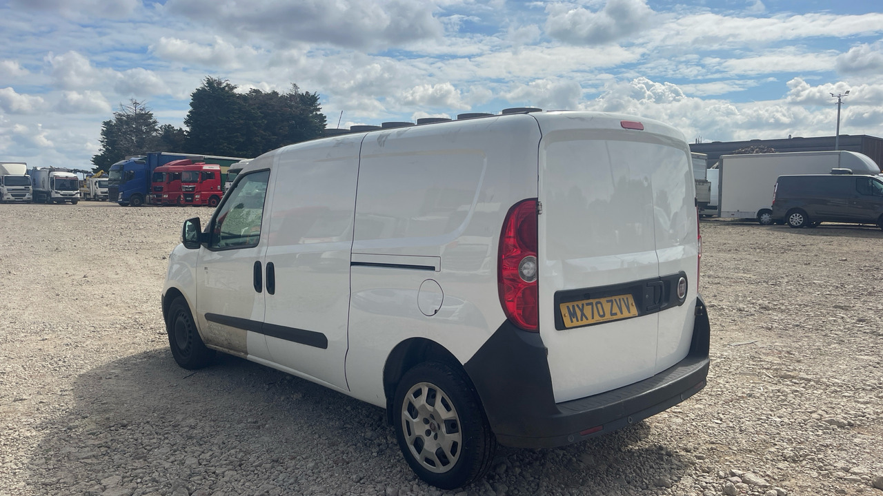 FIAT DOBLO 1.6 Multijet 16V 105PS - Fourgonnette: photos 3 FIAT DOBLO 1.6 Multijet 16V 105PS - Fourgonnette: photos 3