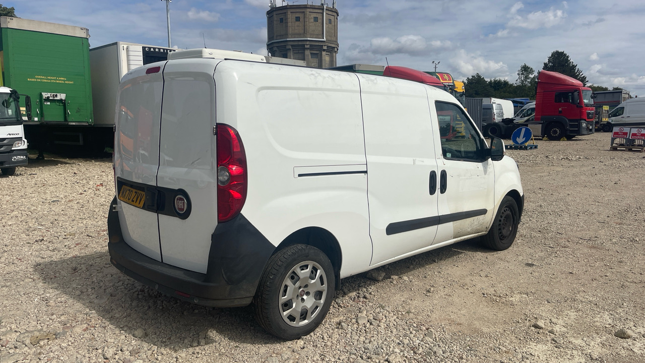 FIAT DOBLO 1.6 Multijet 16V 105PS - Fourgonnette: photos 4 FIAT DOBLO 1.6 Multijet 16V 105PS - Fourgonnette: photos 4
