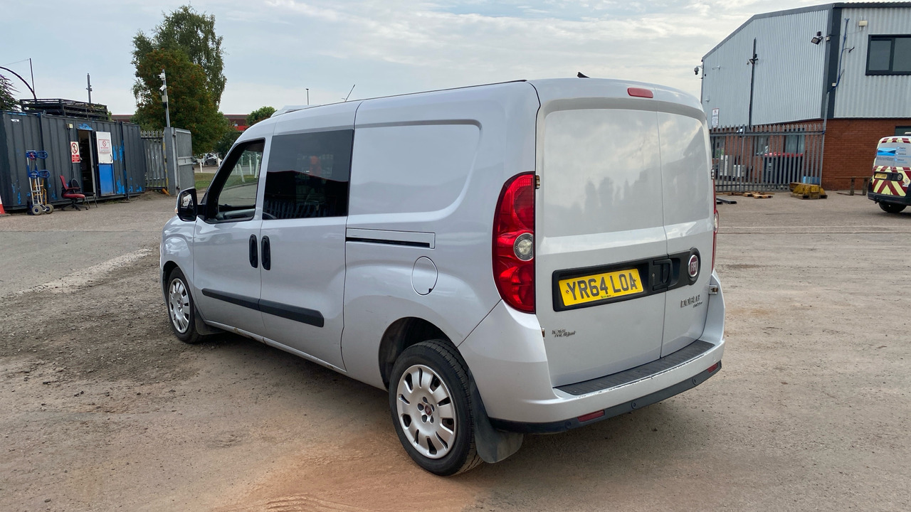 FIAT DOBLO 105 1.6 MULTIJET 16V SX - Utilitaire double cabine: photos 3 FIAT DOBLO 105 1.6 MULTIJET 16V SX - Utilitaire double cabine: photos 3
