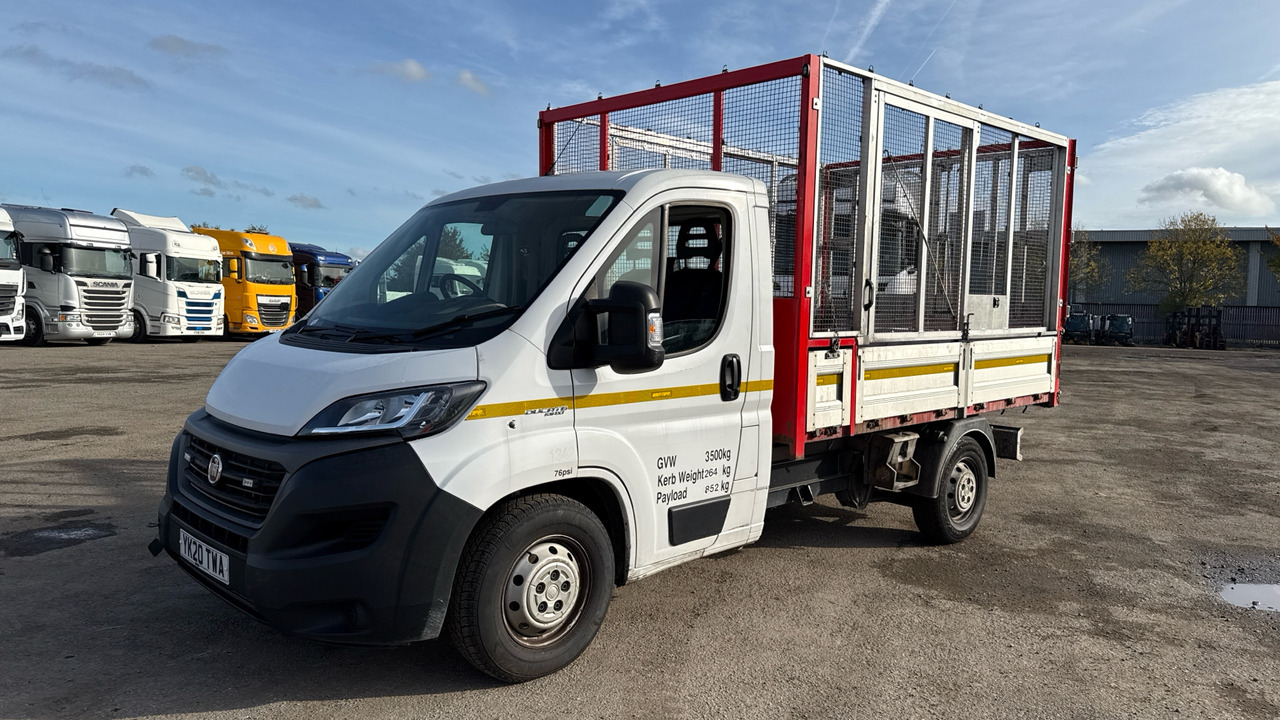 FIAT DUCATO 35 2.3 Multijet 140PS - Utilitaire benne: photos 3 FIAT DUCATO 35 2.3 Multijet 140PS - Utilitaire benne: photos 3