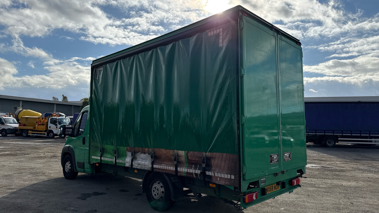 FIAT DUCATO 35 II 2.3 MULTIJET 130PS - Utilitaire rideaux coulissants (PLSC): photos 3 FIAT DUCATO 35 II 2.3 MULTIJET 130PS - Utilitaire rideaux coulissants (PLSC): photos 3