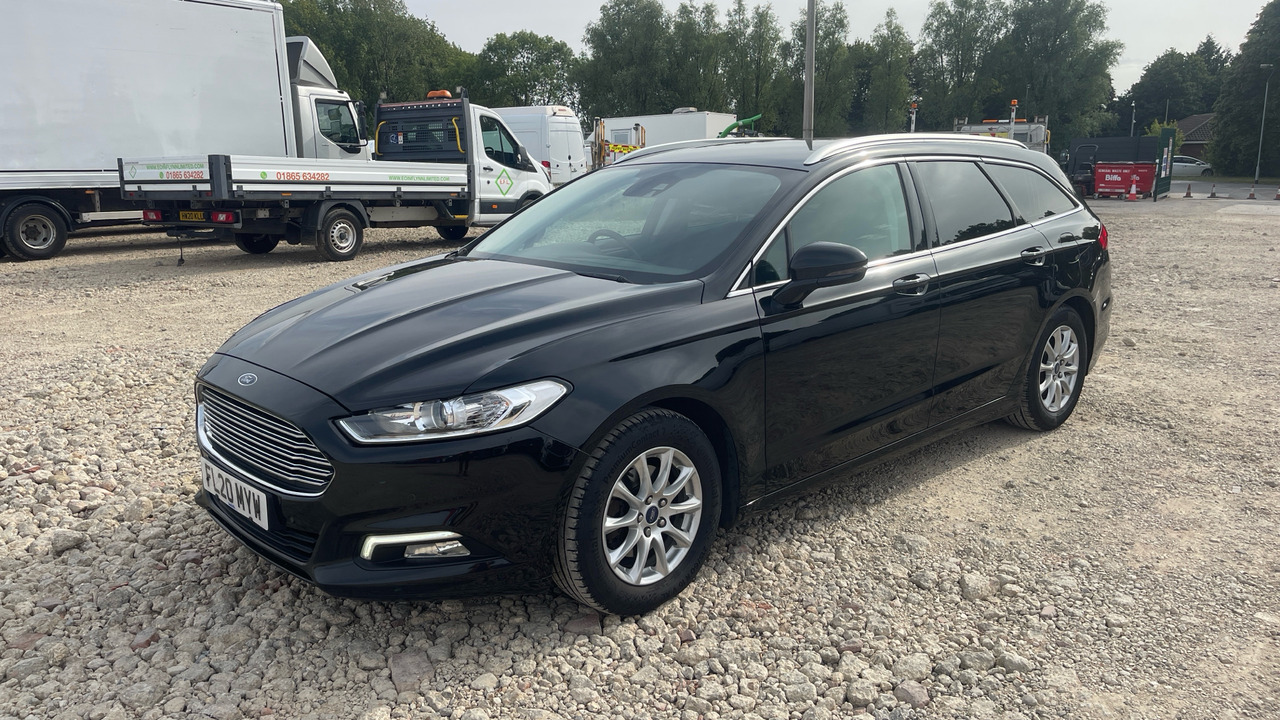 FORD MONDEO 2.0 ECO BLUE ZETEC - Voiture break: photos 2 FORD MONDEO 2.0 ECO BLUE ZETEC - Voiture break: photos 2